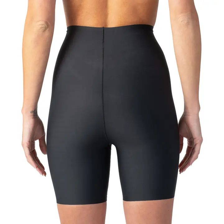 INVISIBLE SILHOUETTE HIGH WAIST SHORTS - black - Master